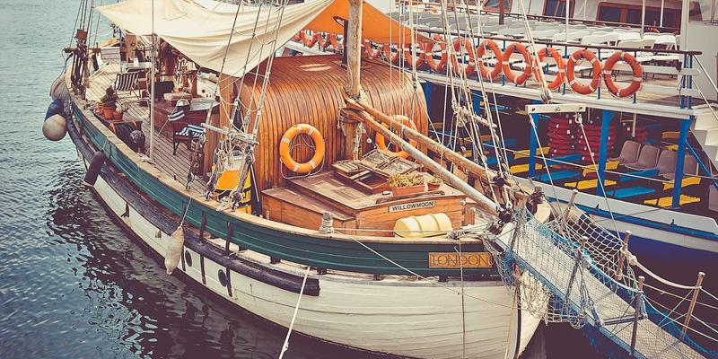 土家丧葬仪式中的女性力量：土家嫂在“跳丧”中的慰藉与传承