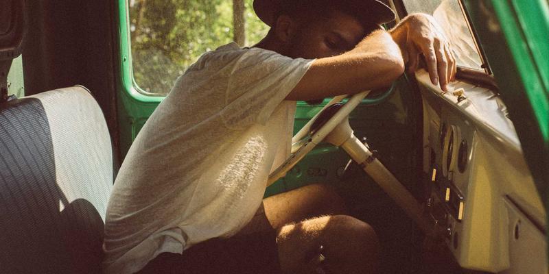 土家嫂的山歌传习与腊肉飘香：从情歌对唱到礼仪教化的声音记忆